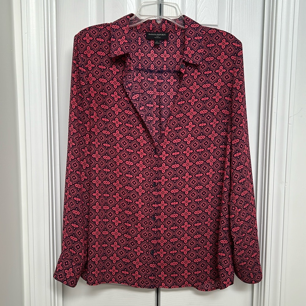 Banana Republic Navy and Pink Patterned Blouse